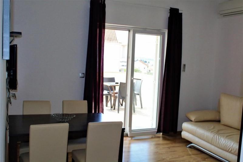 Apartment Jure Примоштен Екстер'єр фото