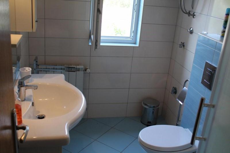 Apartment Jure Примоштен Екстер'єр фото